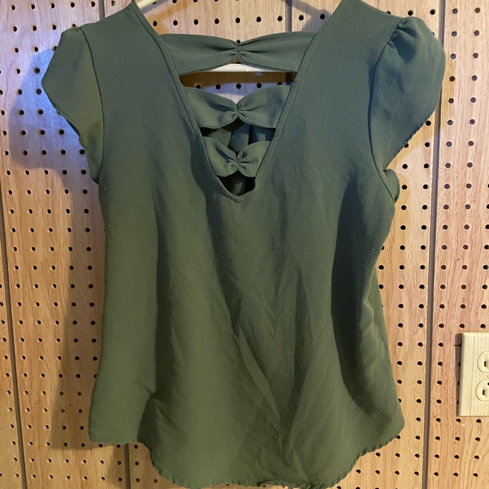 Shirt - Picture 2 of 4